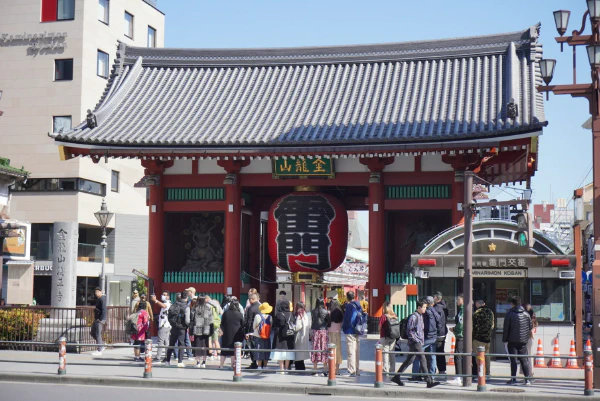 浅草寺外